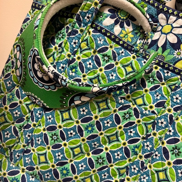 Vera Bradley large tote good condition blue and green comes with visor - Picture 10 of 13